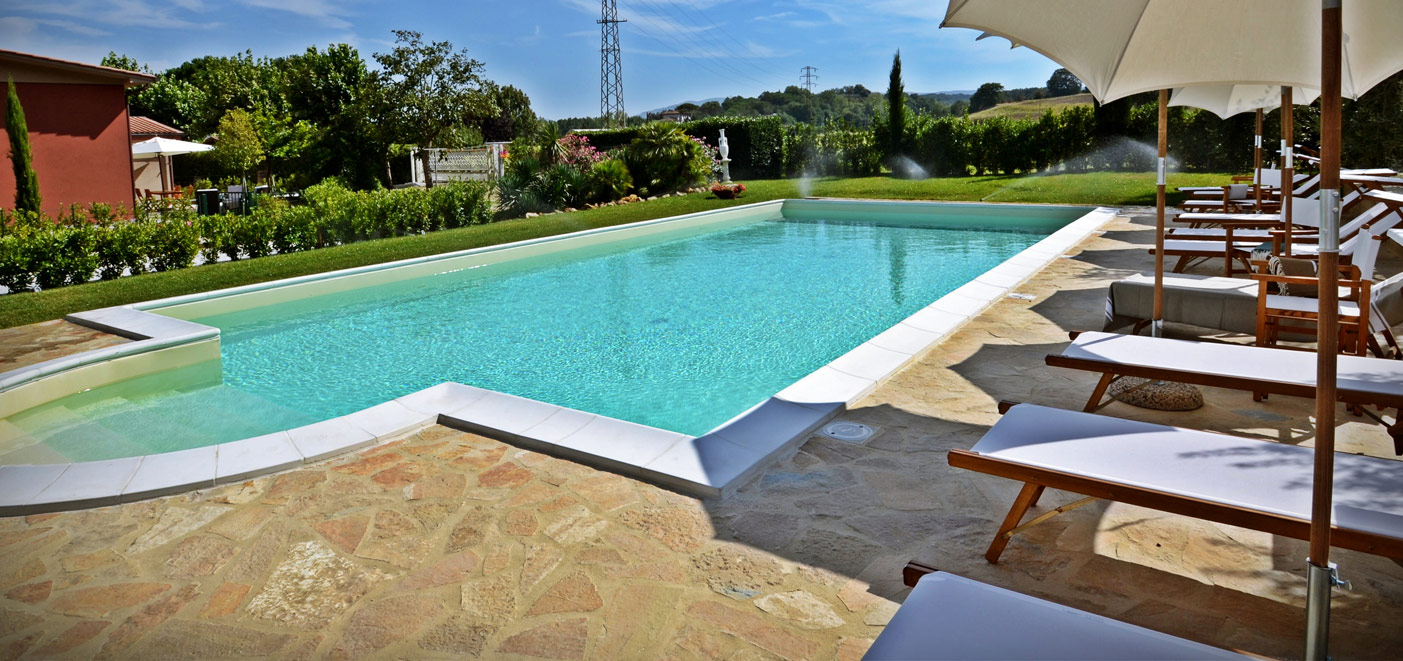 Toskana Spezial Urlaub mit Hund Ferienwohnungen Cevoli Country Resort Pool