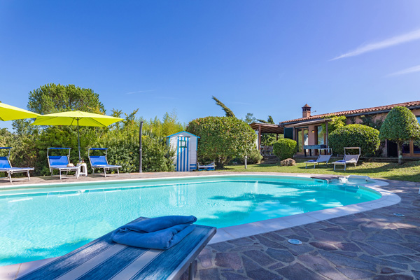 Toskana Spezial Urlaub mit Hund Ferienhaus Villa Renata mit Pool